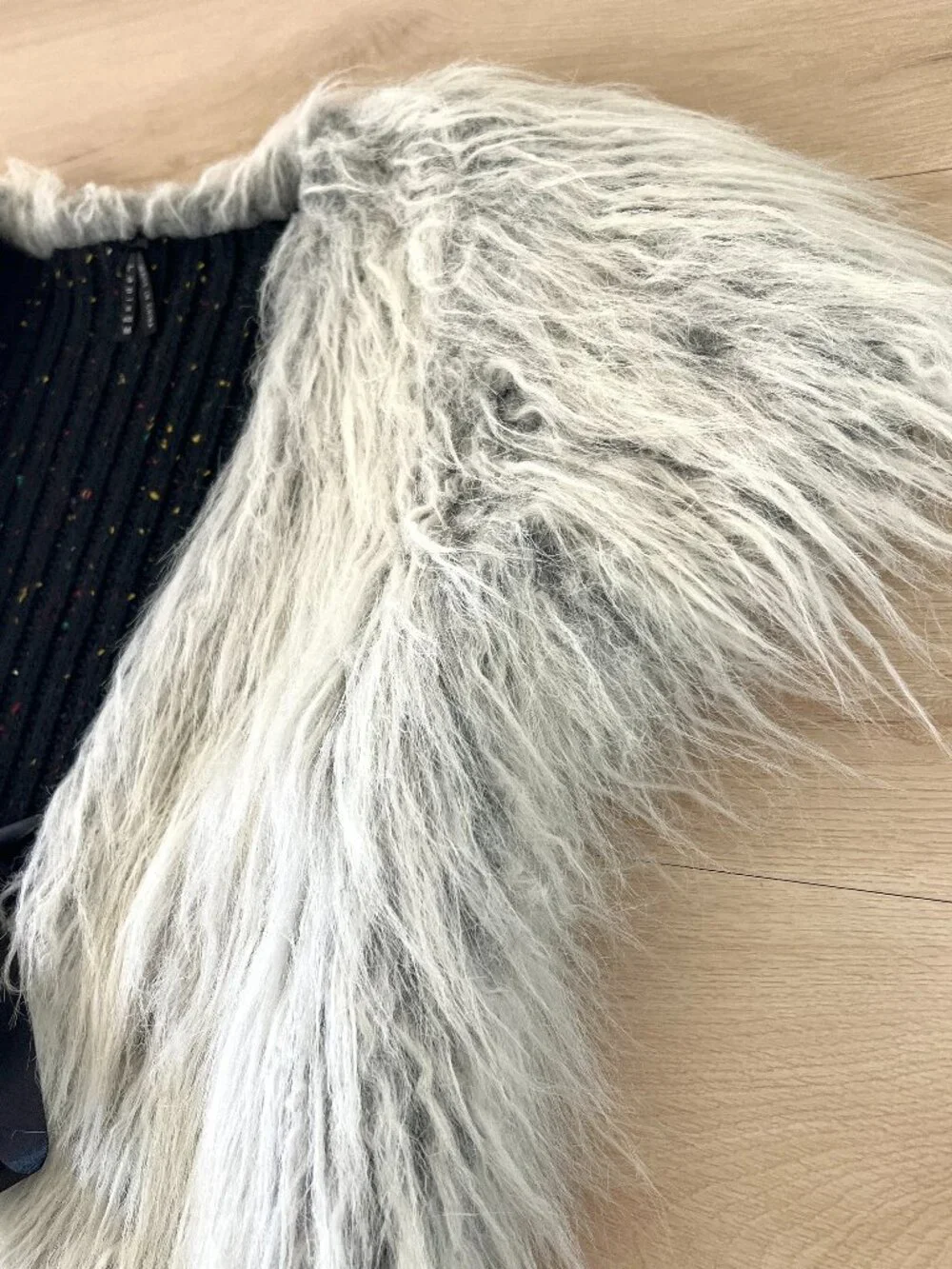 Lapis Shaggy Grey  Faux Fur Mohair 90s Rocker Cropped Shrug Vest Size Medium